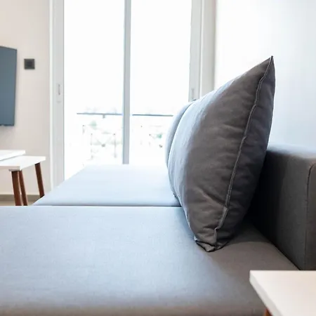 דירה Oikos Charming Island Retreat *